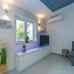 Papilio - Two Bedroom With Terrace Apartamento