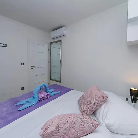 Papilio - Two Bedroom With Terrace