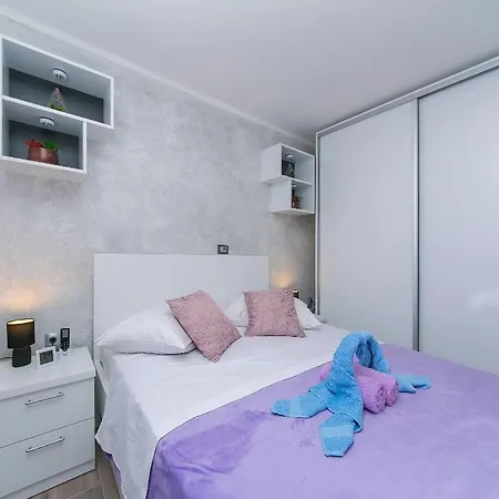 Papilio - Two Bedroom With Terrace Brela