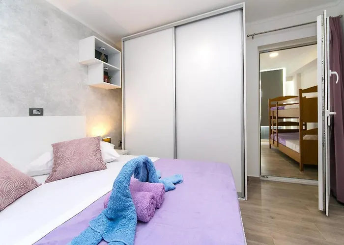 Papilio - Two Bedroom With Terrace * Brela