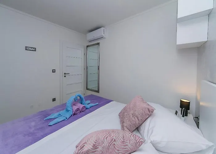 Papilio - Two Bedroom With Terrace