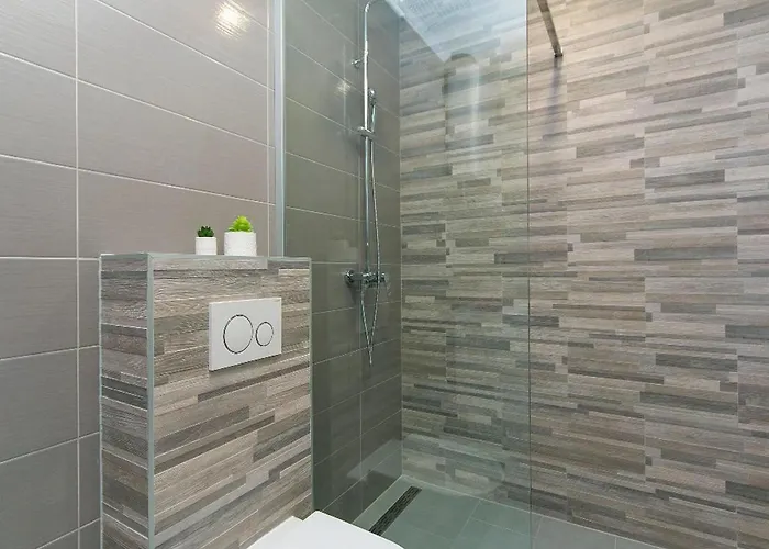 Papilio - Two Bedroom With Terrace *