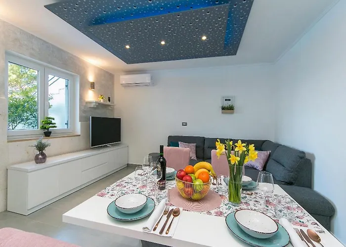 Papilio - Two Bedroom With Terrace * Brela